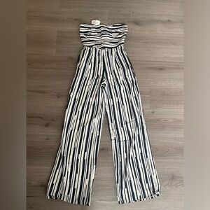 NWT Peek-hole Jumpsuit Size Small